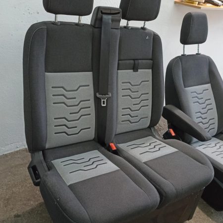limpieza profunda de asientos de coche fuera del vehículo en Nules